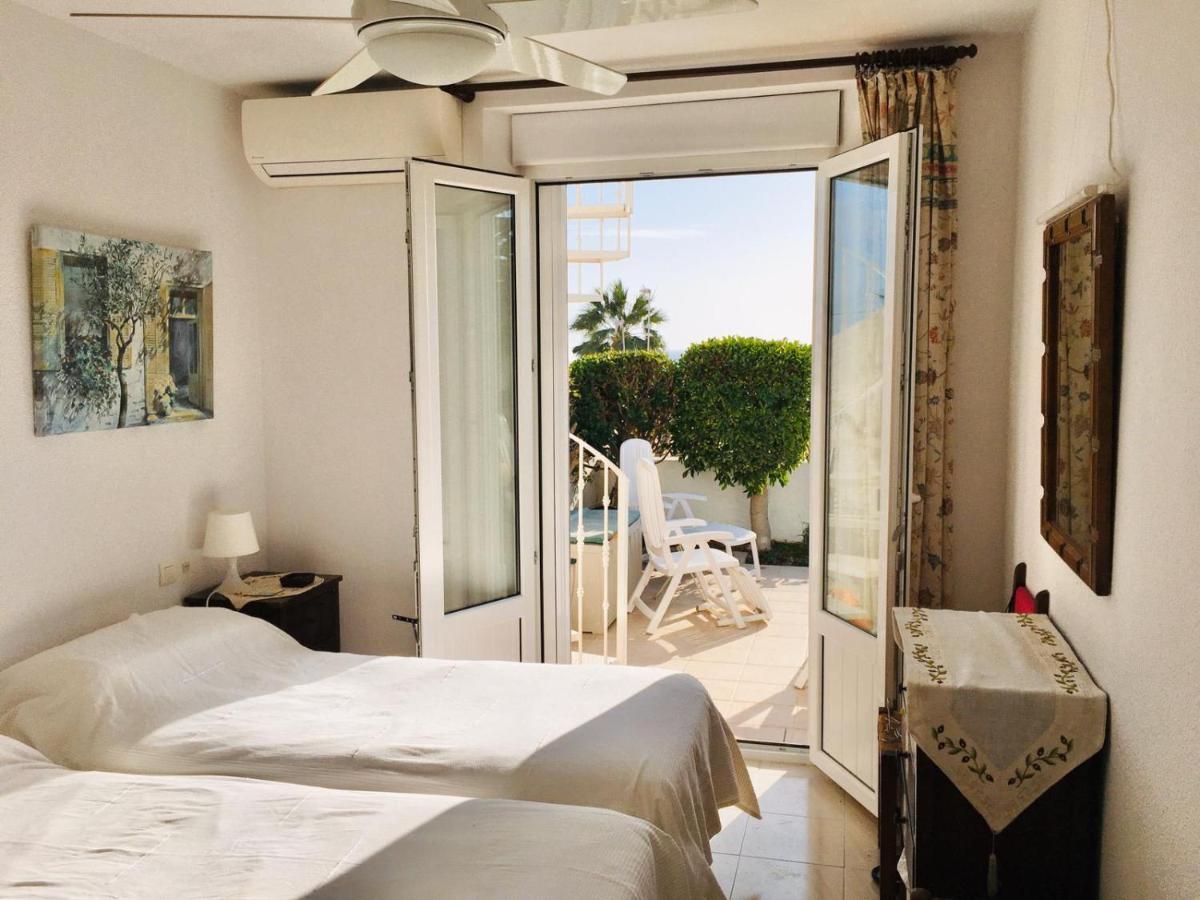 Villa Pueblo Chimenea à Nerja Extérieur photo