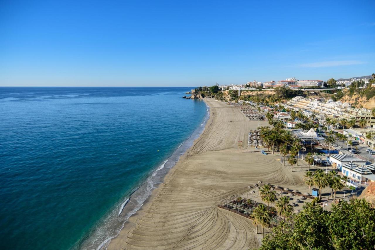 Villa Pueblo Chimenea à Nerja Extérieur photo